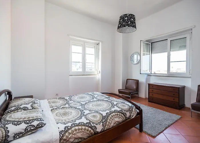 Lux Dinastia Lissabon