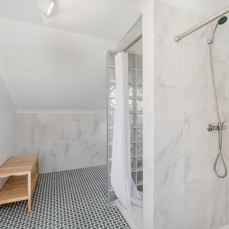 Lux Dinastia Лиссабон