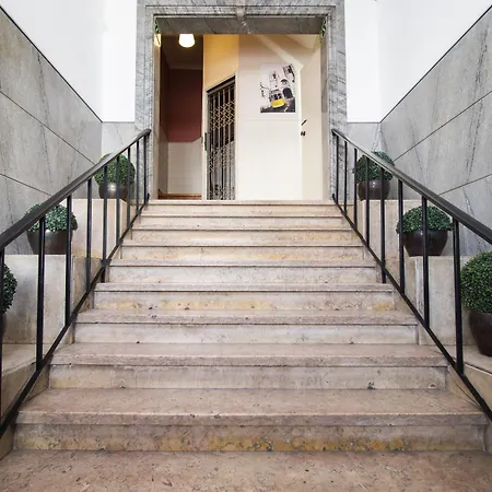 Lux Dinastia Лиссабон