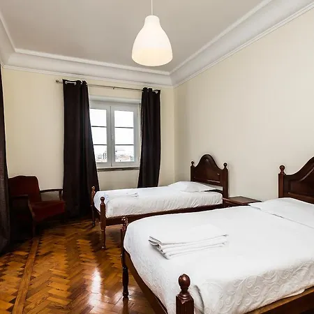 Lux Dinastia * Lisbon