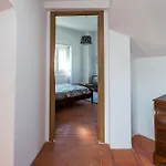 Lux Dinastia Lisboa